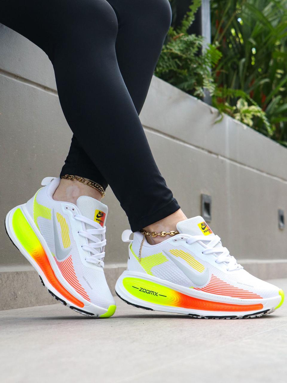 Nike Vomero 18 Run – Amortiguación Superior para Tus Entrenamientos